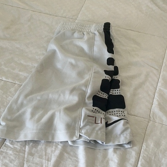 Elite Nike Shorts for Kids - Picture 2 of 2